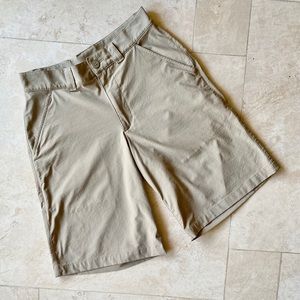 Under Armour Men's Khaki Shorts Flat Front 28